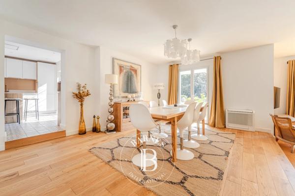 Aix-en-Provence, Propriété 6 Chambres -  235 m² à vendre