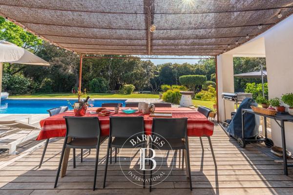 Aix-en-Provence, Propriété 6 Chambres -  235 m² à vendre