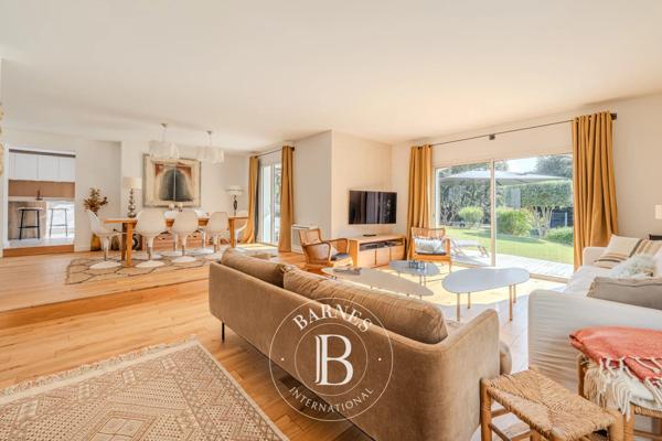 Aix-en-Provence, Propriété 6 Chambres -  235 m² à vendre