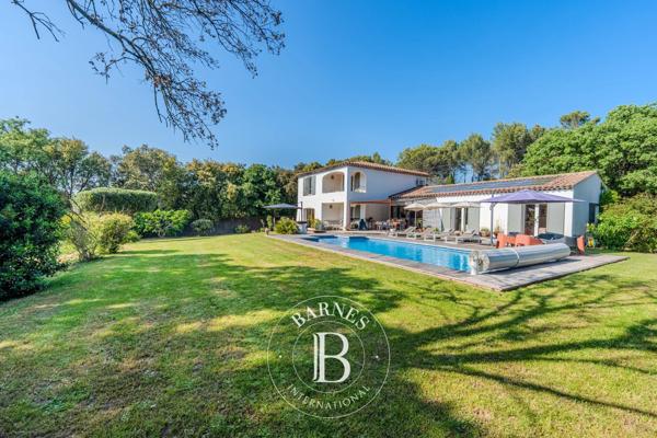 Aix-en-Provence, Propriété 6 Chambres -  235 m² à vendre