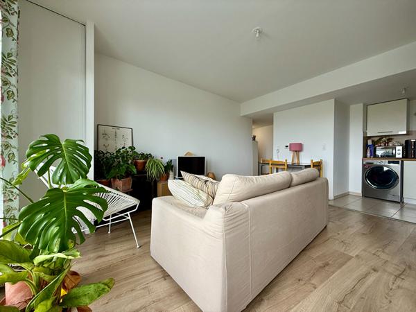 Appartement de type 2 - Secteur Boulingrin avec parking et balcon