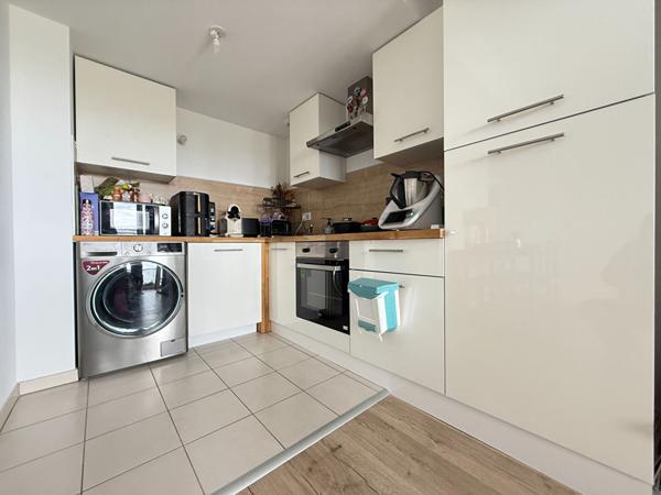 Appartement de type 2 - Secteur Boulingrin avec parking et balcon