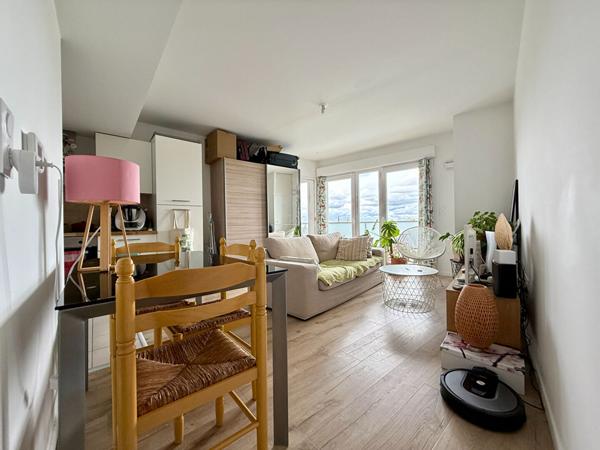 Appartement de type 2 - Secteur Boulingrin avec parking et balcon