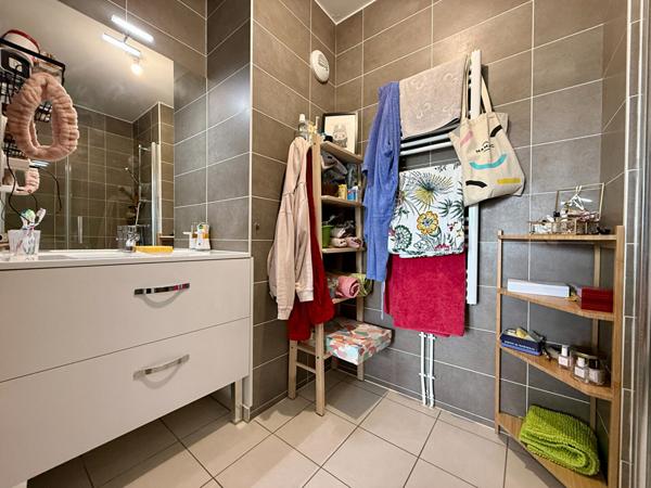 Appartement de type 2 - Secteur Boulingrin avec parking et balcon