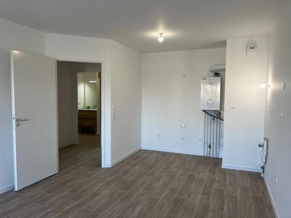 Appartement à vendre 3 pièces CORMELLES LE ROYAL (14)