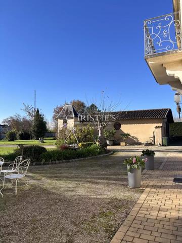 Charmante maison de maître au style girondine, proche de Libourne