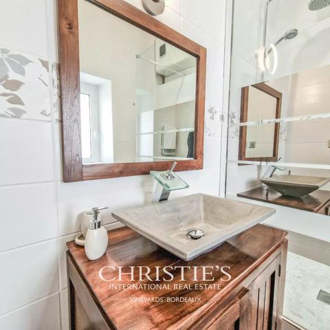 Propriété exceptionnelle avec jardin, idéalement située près de Bazas