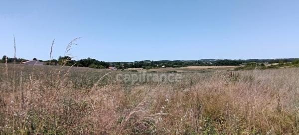 Terrain constructible à vendre de 1 800 m² – Flaugeac (24240)