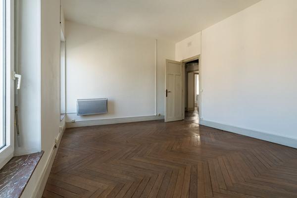 CARCASSONNE – GAMBETTA Appartement T3 70m² traversant avec vue Cité à deux pas du square Gambetta