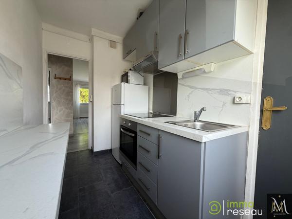Appartement à BEUVRAGES (59192)