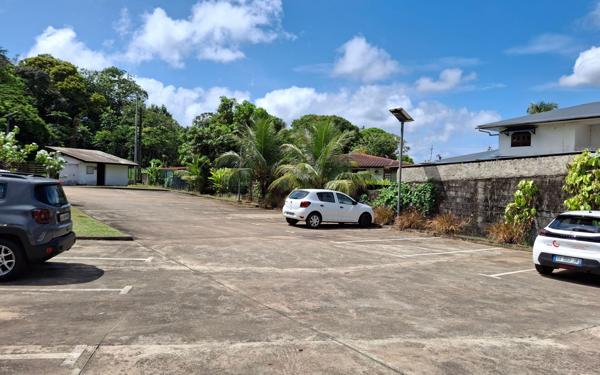 Appartement à vendre    4 pièces • 76,56 m2 Remire-Montjoly