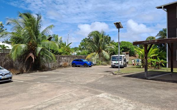 Appartement à vendre    4 pièces • 76,56 m2 Remire-Montjoly