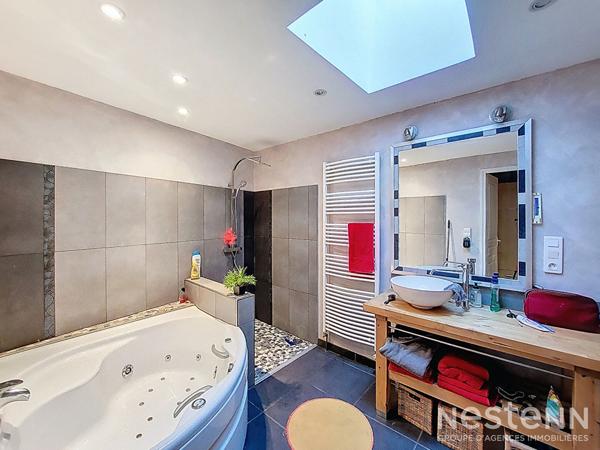 A Vendre Maison en pierre rénovée de 175 m² avec jardin et garage dans un hameau de Condom