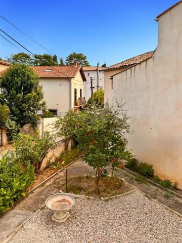 🏡 Maison familiale avec jardin, annexe et fort potentiel – 140 m² habitables sur 439 m² de parcelle