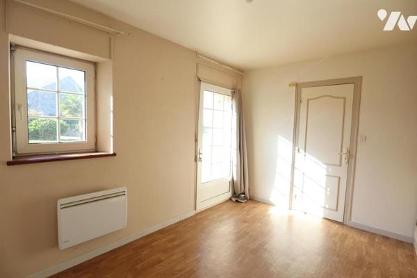 Un corps de ferme avec des dépendances - Pluguffan