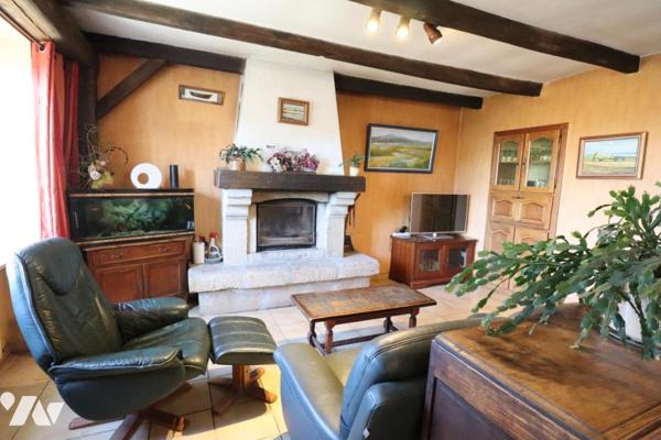 Un corps de ferme avec des dépendances - Pluguffan