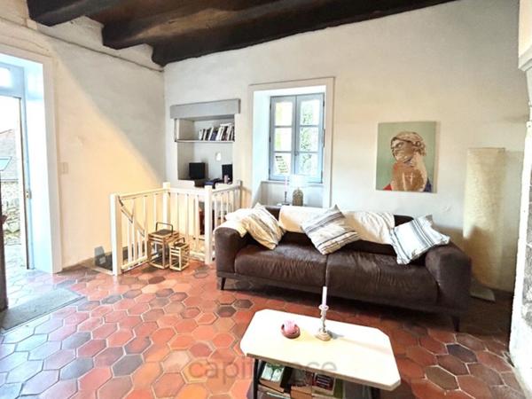 Charmante propriété proche à Martel