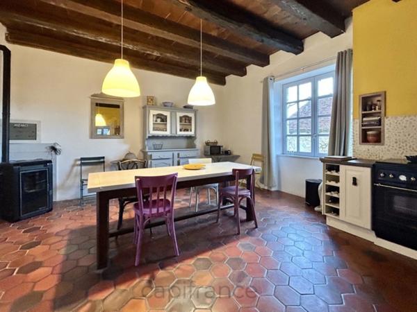 Charmante propriété proche à Martel