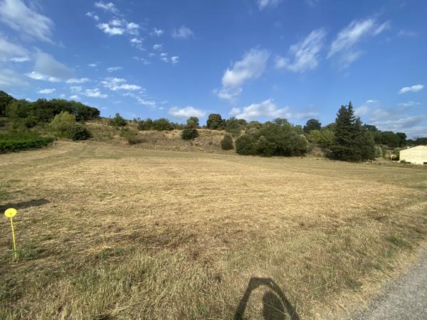 trois terrains à batir, 3 km de Limoux, plats, trés bonne exposition
