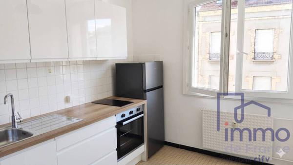 Appartement 2 pièces                                        - 42000 Saint-Étienne Réf : 2806-CIFVFOREZVELAY