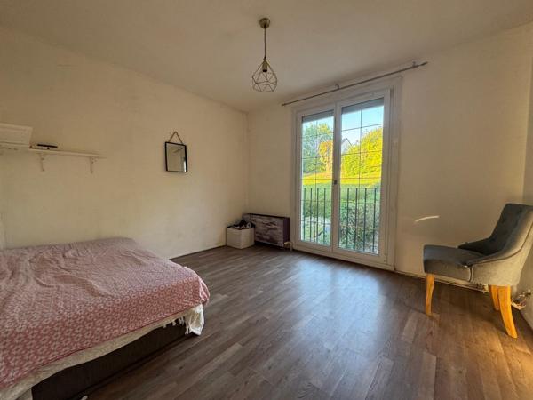 Maison à MANTES-LA-VILLE, 78711 - 6 pièces 106m²