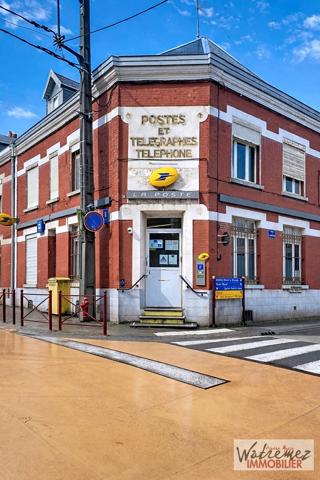 Bâtiment commercial pouvant être transformer en habitation ou en locatif