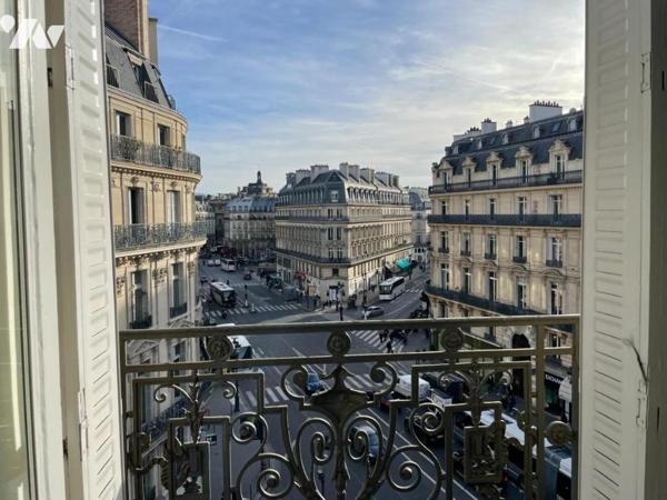 A VENDRE - PARIS 1er - LOUVRE - APPARTEMENT 6 PIECES 