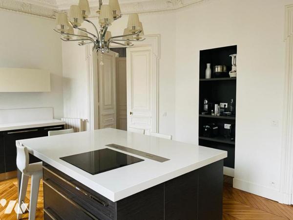 A VENDRE - PARIS 1er - LOUVRE - APPARTEMENT 6 PIECES 