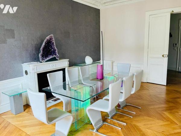 A VENDRE - PARIS 1er - LOUVRE - APPARTEMENT 6 PIECES 