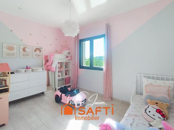 Maison moderne, récente et aux belles prestations