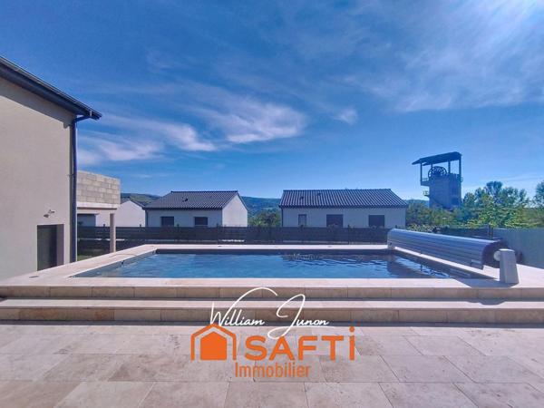 Maison moderne, récente et aux belles prestations