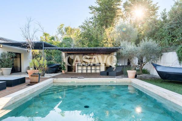 Vente Maison 7 pièces de 220m² - 13100 Aix-en-Provence