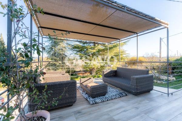 Vente Maison 7 pièces de 220m² - 13100 Aix-en-Provence