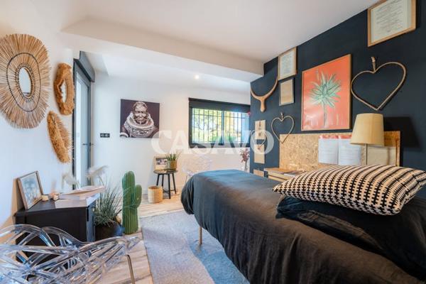 Vente Maison 7 pièces de 220m² - 13100 Aix-en-Provence