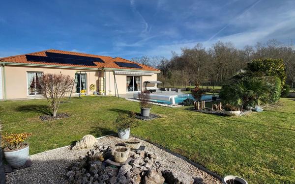 Maison à vendre    4 pièces •  Orleix