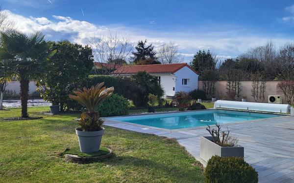 Maison à vendre    4 pièces •  Orleix