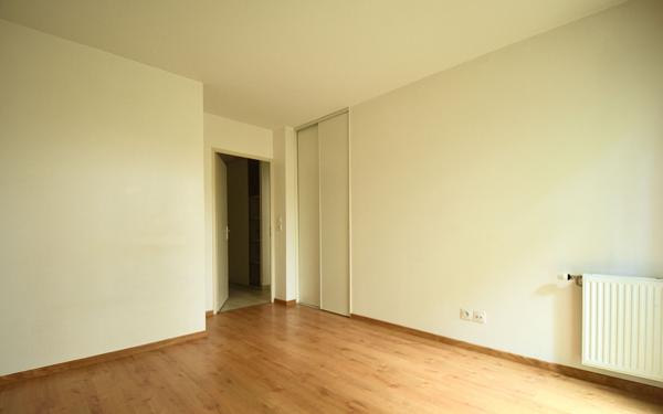 Appartement à louer    3 pièces •  Saint-Priest