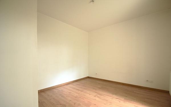 Appartement à louer    3 pièces •  Saint-Priest