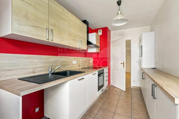 Appartement 3 pièces avec terrasse - 2 chambres A VENDRE - LYON 8EME ARRONDISSEMENT - 72 m 2 - 285 000 €