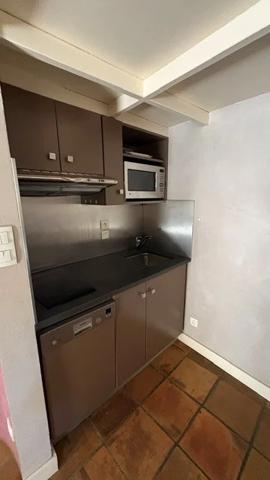 STUDIO A LOUER - LYON 5EME ARRONDISSEMENT Saint-Jean 49 m 2 1 190 € charges comprises par mois