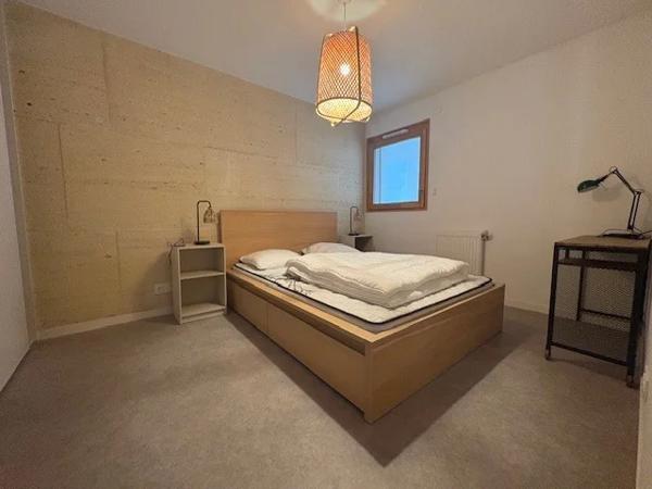 APPARTEMENT T4 A LOUER - CALUIRE ET CUIRE Saint-Clair 68.84 m 2 1 360 € charges comprises par mois