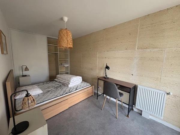 APPARTEMENT T4 A LOUER - CALUIRE ET CUIRE Saint-Clair 68.84 m 2 1 360 € charges comprises par mois