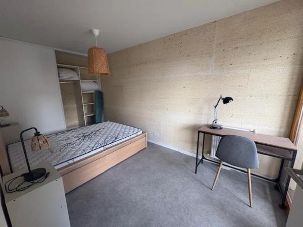 APPARTEMENT T4 A LOUER - CALUIRE ET CUIRE Saint-Clair 68.84 m 2 1 360 € charges comprises par mois