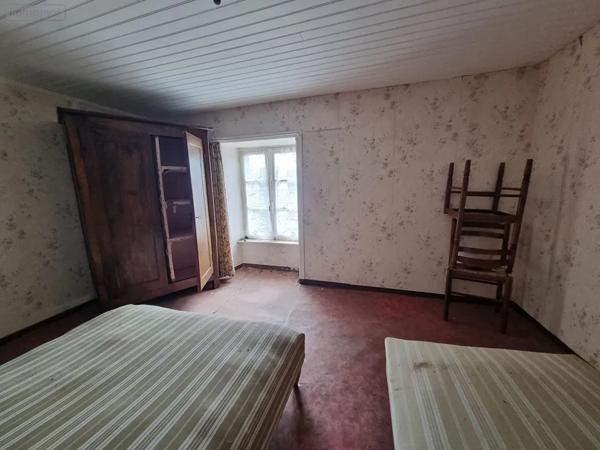 Achat - Maison Pontorson 50170 4 pièces 106 m 2 2185 m 2