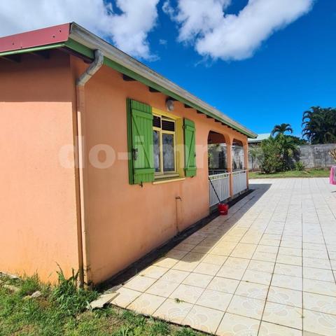 Maison traditionnelle  75m 2 LAMENTIN