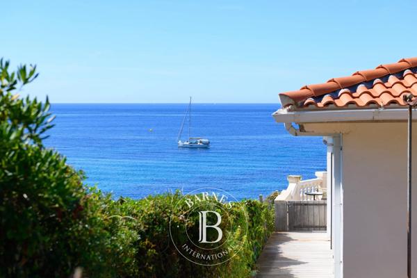 Sanary-sur-Mer, Villa 4 Chambres -  120 m² à vendre