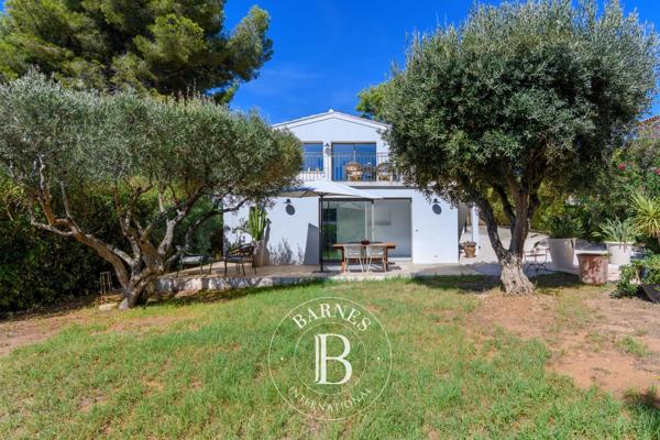 Sanary-sur-Mer, Villa 4 Chambres -  120 m² à vendre