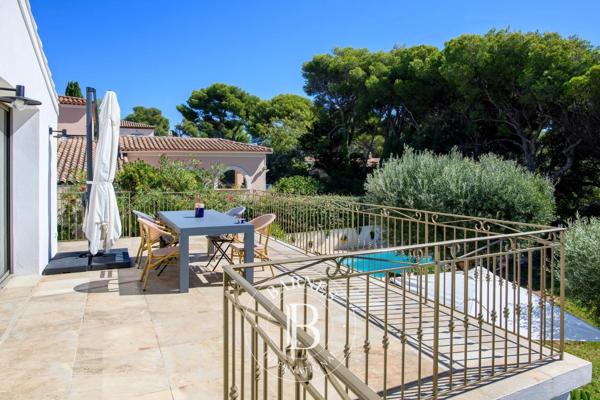 Sanary-sur-Mer, Villa 4 Chambres -  120 m² à vendre