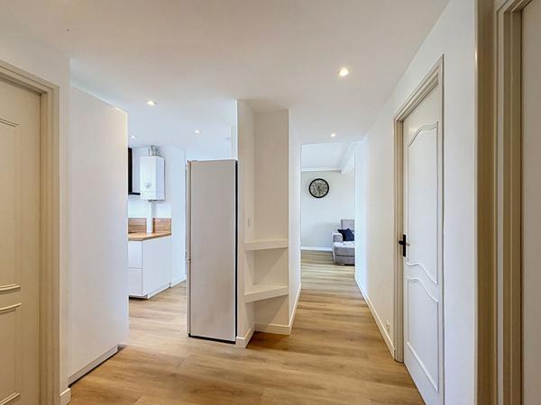 A LOUER Appartement T3 meublé - Petit Paris - 63.73 m2
