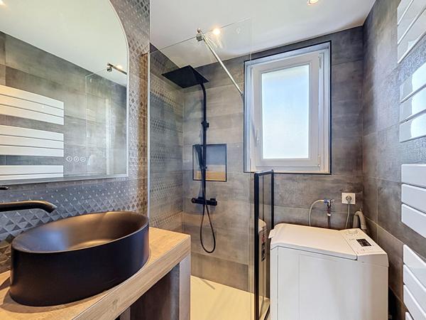 A LOUER Appartement T3 meublé - Petit Paris - 63.73 m2